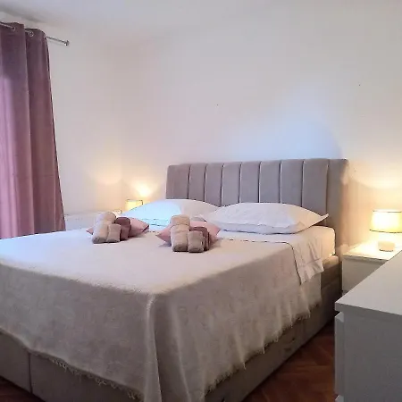 P&m Apartment Makarska