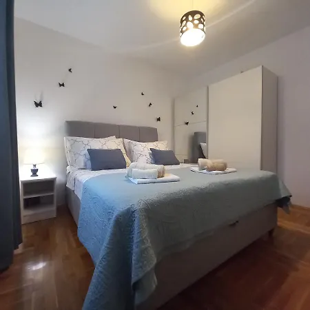 Apartment P&m Makarska