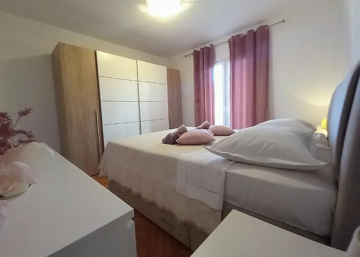 P&m Apartamento Makarska